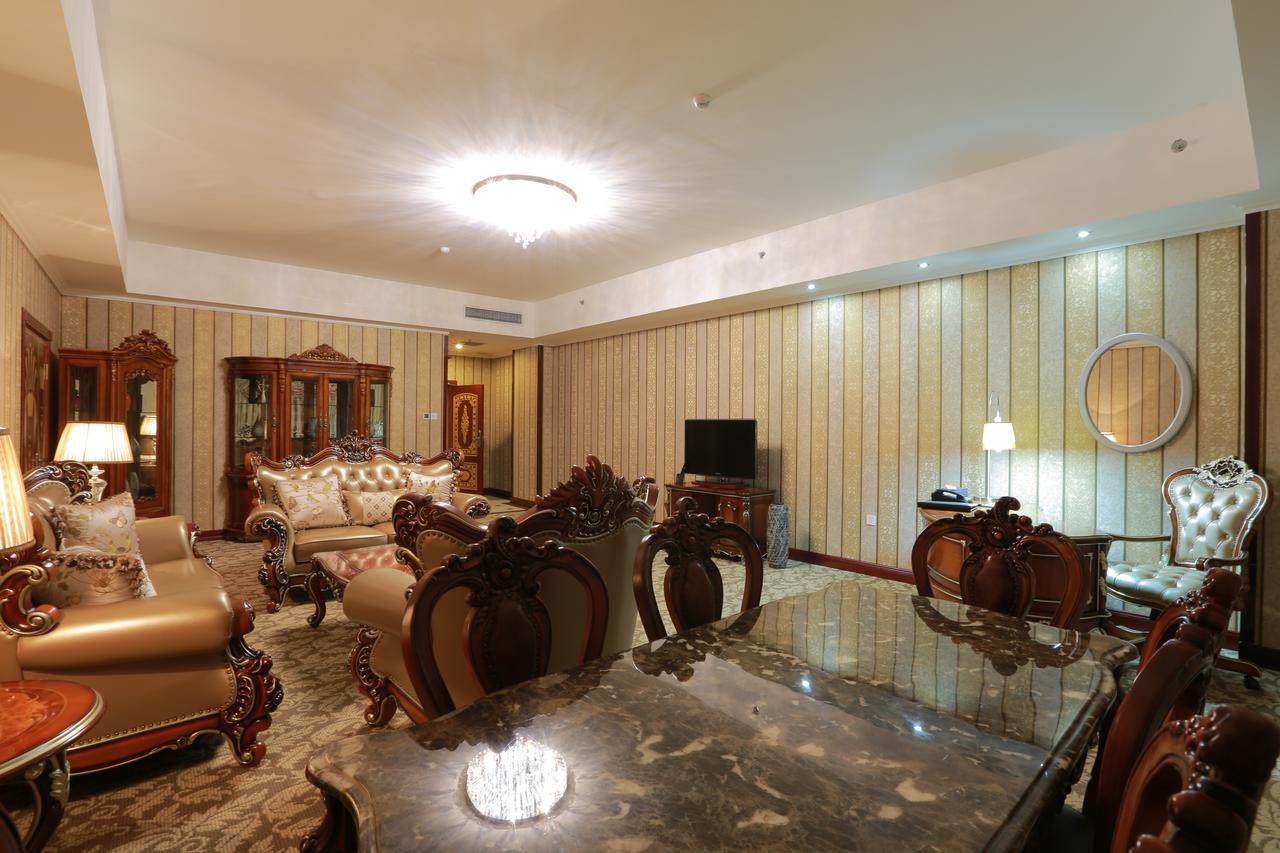 Swissotel Tashkent Exterior photo