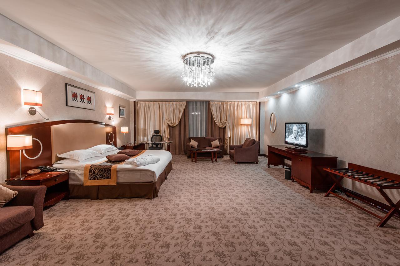 Swissotel Tashkent Exterior photo