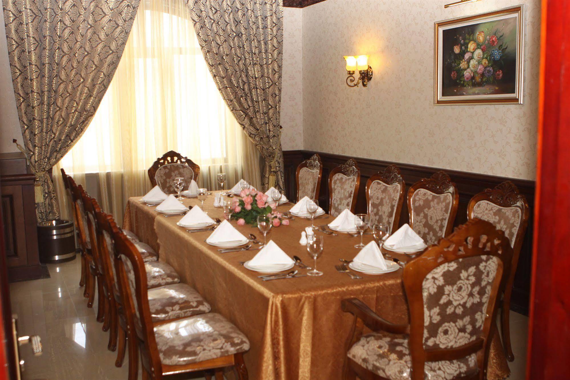 Swissotel Tashkent Exterior photo